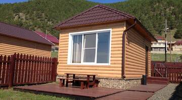 Фото Гостевой дом Holiday homes Aliye Parusa г. Большое Голоустное 2